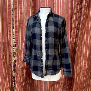 CP SHADES Plaid button-down, size Small